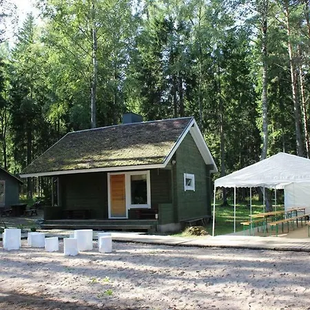 Turismi- Ja Puhkekeskus Hotel *
